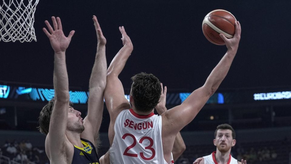 Kabine üyelerinden “Filenin Sultanları” ve “12 Dev Adam”a tebrik mesajı